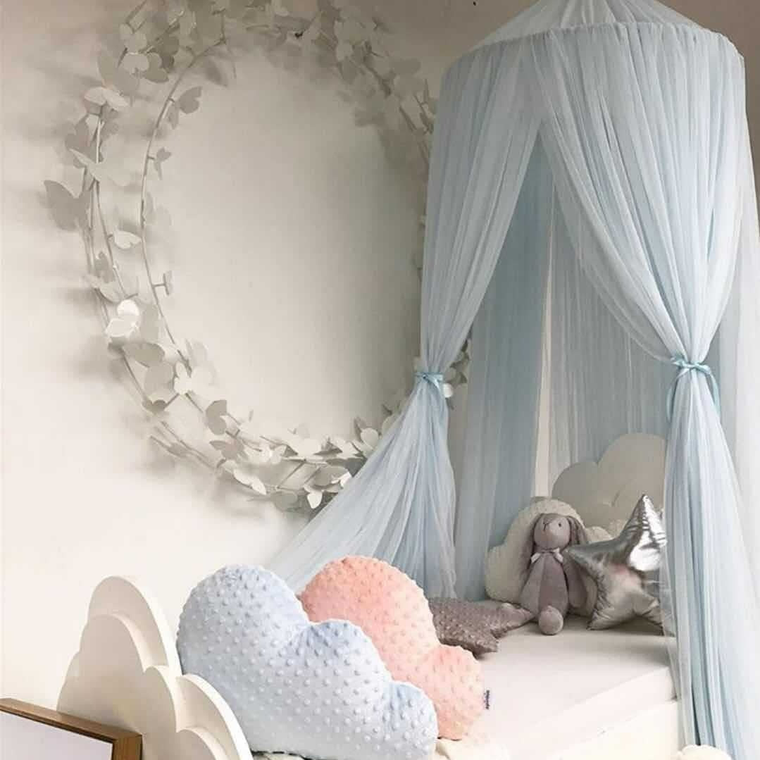 Ciel de lit bébé